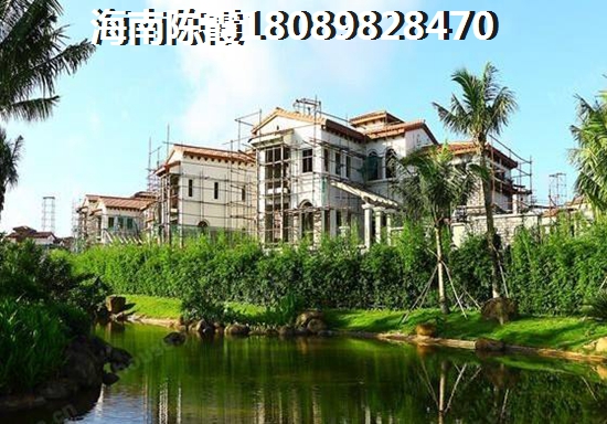 《海口市商业与自然景观对比碧水名城与文澜江商业广场，冬日里的舒适度大揭秘！》
